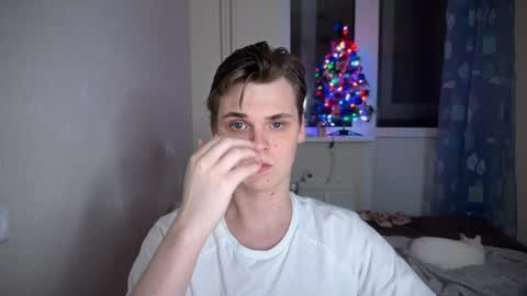 Snapshot of lucas_dany chatting on December 17, 5:15 pm Lucas Gill online show from December 17, 5:15 pm