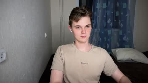 Snapshot of lucas_dany chatting on December 6, 3:08 am Lucas Gill online show from December 6, 3:08 am
