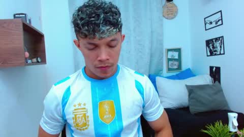 Lucas Luxx online show from January 9, 6:02 pm