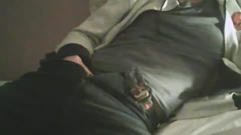 Snapshot of lucaskalu chatting on December 6, 12:49 pm lucaskalu online show from December 6, 12:49 pm
