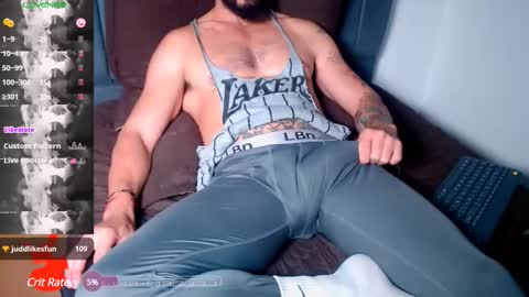 Snapshot of lucdayton2025 chatting on March 12, 3:29 pm felipe online show from March 12, 3:29 pm