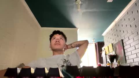 Snapshot of luchosaando chatting on March 5, 2:12 pm Felipe online show from March 5, 2:12 pm