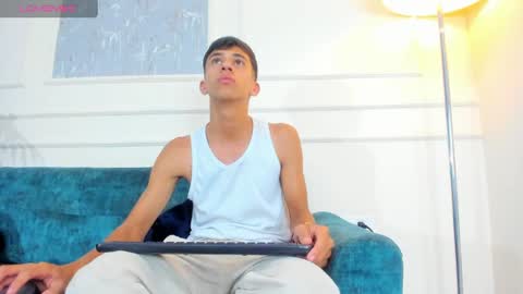 Pirulo online show from February 12, 4:01 am