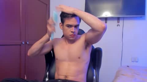 Lucian Gomez online show from October 6, 7:29 pm