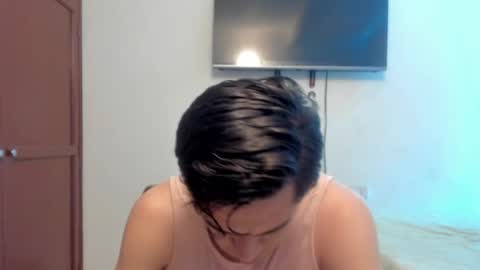 Lucian Gomez online show from October 22, 2:04 am