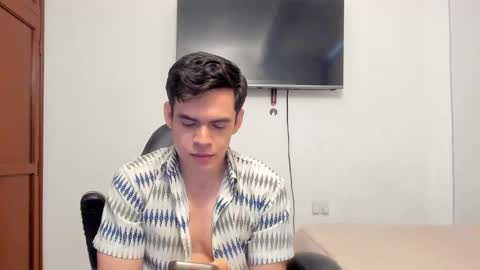 Lucian Gomez online show from October 17, 8:46 pm