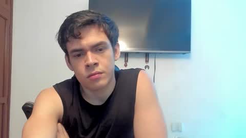 Lucian Gomez online show from November 3, 8:32 pm