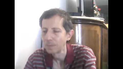 Snapshot of lucianoaxel chatting on February 22, 6:59 pm Luciano online show from February 22, 6:59 pm