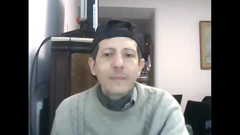 Snapshot of lucianoaxel chatting on September 30, 2:07 am Luciano online show from September 30, 2:07 am