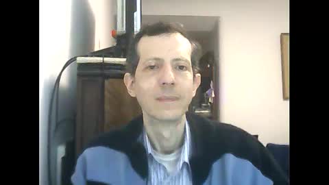 Snapshot of lucianoaxel chatting on October 10, 1:43 am Luciano online show from October 10, 1:43 am