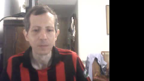 Snapshot of lucianoaxel chatting on January 18, 9:45 pm Luciano online show from January 18, 9:45 pm