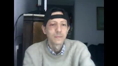 Snapshot of lucianoaxel chatting on October 6, 2:16 am Luciano online show from October 6, 2:16 am