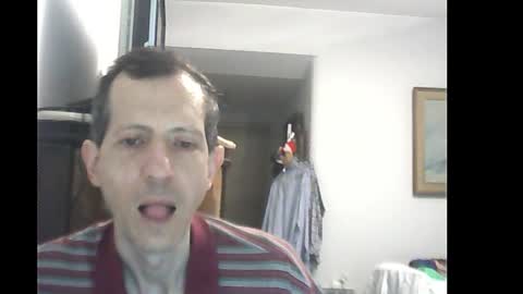 Snapshot of lucianoaxel chatting on December 21, 2:41 am Luciano online show from December 21, 2:41 am