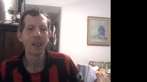 Snapshot of lucianoaxel chatting on March 3, 10:18 pm Luciano online show from March 3, 10:18 pm