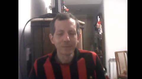 Snapshot of lucianoaxel chatting on January 15, 1:02 am Luciano online show from January 15, 1:02 am