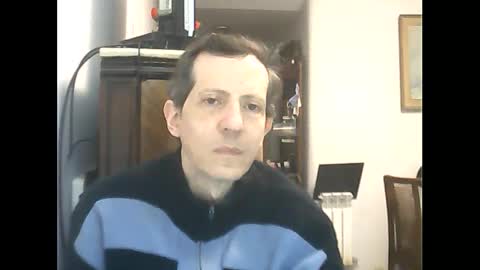Snapshot of lucianoaxel chatting on October 11, 4:27 am Luciano online show from October 11, 4:27 am