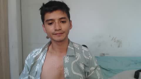 Snapshot of lucifferr_ chatting on January 22, 7:45 pm leonel online show from January 22, 7:45 pm