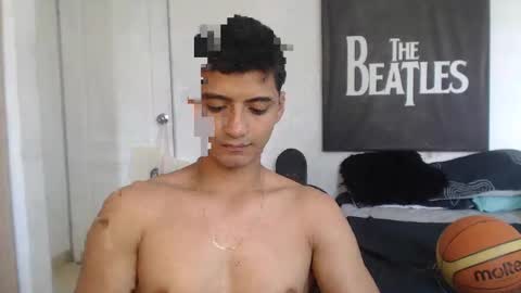 Snapshot of lucifferr_ chatting on January 27, 8:49 pm leonel online show from January 27, 8:49 pm