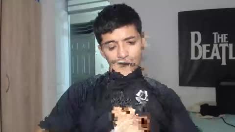 Snapshot of lucifferr_ chatting on February 10, 3:13 am leonel online show from February 10, 3:13 am