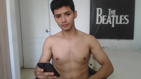 Snapshot of lucifferr_ chatting on February 12, 7:24 pm leonel online show from February 12, 7:24 pm
