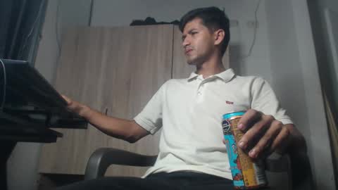 Snapshot of lucifferr_ chatting on October 1, 6:50 am leonel online show from October 1, 6:50 am