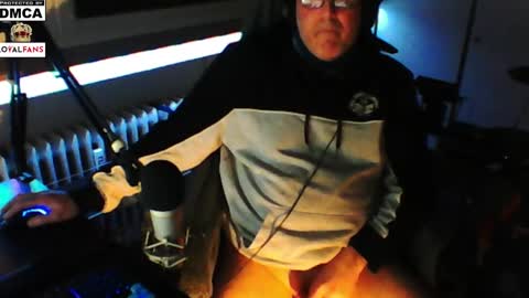 Snapshot of luckyfreak1 chatting on January 16, 9:08 pm call me Stefan online show from January 16, 9:08 pm