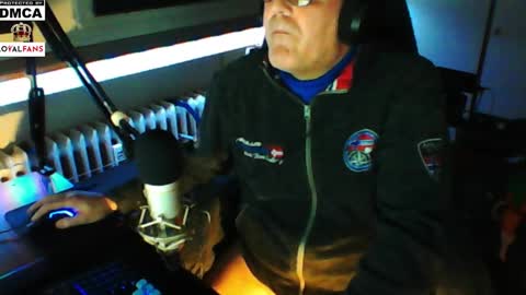 Snapshot of luckyfreak1 chatting on January 31, 10:10 pm call me Stefan online show from January 31, 10:10 pm