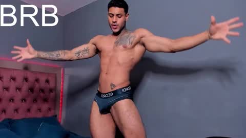 Luigi Vitale online show from November 18, 1:53 am