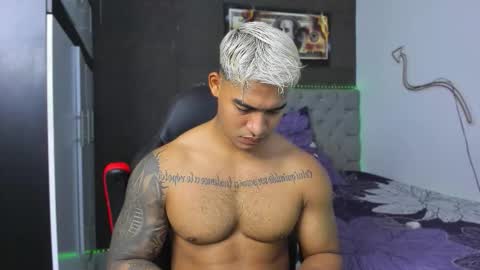 Luigi Independent model online show from February 3, 3:48 am