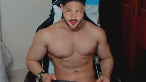 luis_baptista online show from November 2, 3:44 am