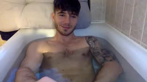 Luis Badx online show from February 2, 4:15 pm