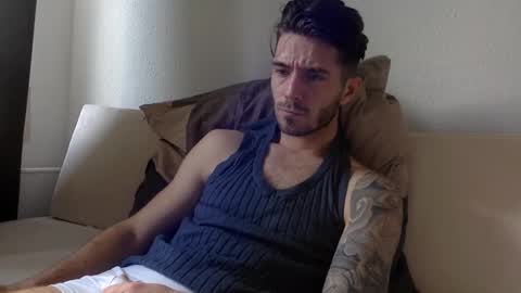 Snapshot of luisbadx chatting on March 1, 8:47 am Luis Badx online show from March 1, 8:47 am