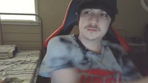 Luisdiaztube online show from May 10, 9:49 pm