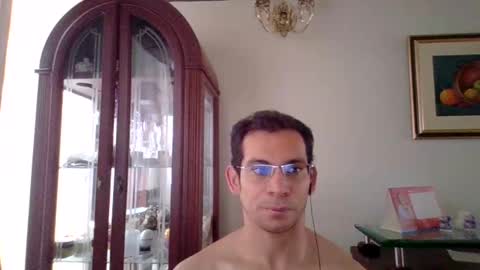 Luis online show from March 27, 3:46 pm