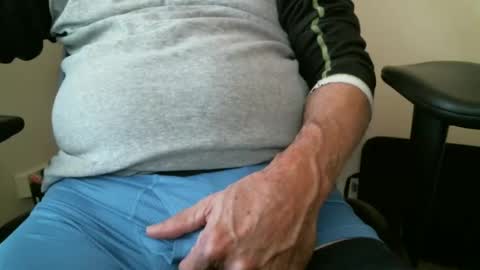 luke7711 online show from October 31, 2:42 pm