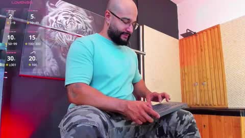 LUKE online show from November 16, 11:45 am