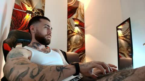 LUKE online show from April 7, 1:55 pm