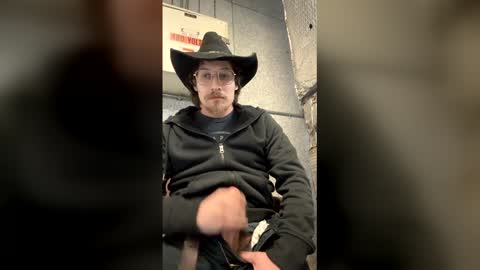 lukekibbe27 online show from February 15, 12:17 am