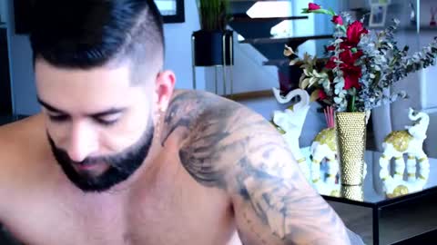 Lukhas f4f online show from February 14, 10:15 pm