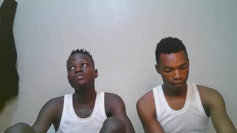 luoislove online show from February 14, 6:19 am