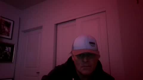 Luv2tokNstrok online show from November 25, 8:33 pm