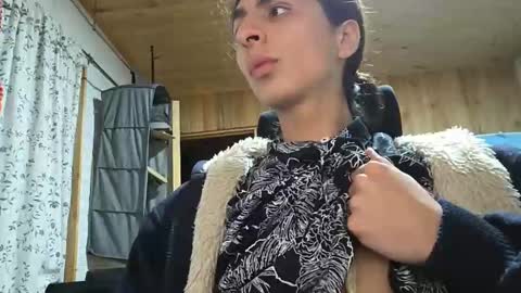 lux_nigredo online show from November 24, 6:14 am