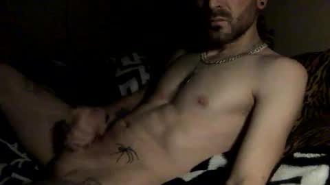 Snapshot of luxxsix86 chatting on January 26, 2:35 am luxx online show from January 26, 2:35 am