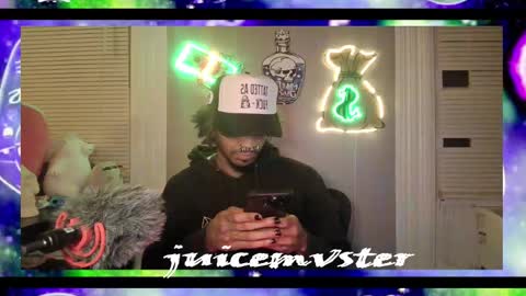 Snapshot of lxrdhxkvgemvsterjuice chatting on October 5, 3:43 am lxrdhxkvgemvsterjuice online show from October 5, 3:43 am