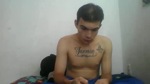 m0ntana777 online show from October 16, 2:03 pm