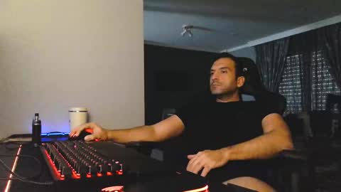 Snapshot of m4st3r_0f_d0m1n4nc3 chatting on December 9, 10:32 am ready to cum online show from December 9, 10:32 am