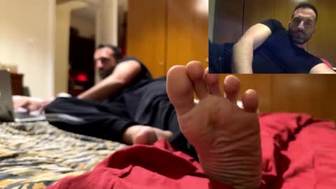 Snapshot of m4st3r_0f_d0m1n4nc3 chatting on December 18, 9:51 pm ready to cum online show from December 18, 9:51 pm