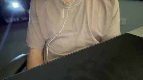 m_pete online show from October 6, 6:34 pm