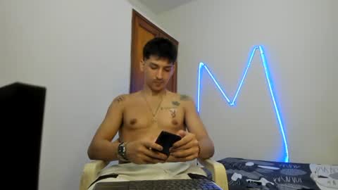 itgram pezlo josue online show from November 23, 9:15 pm