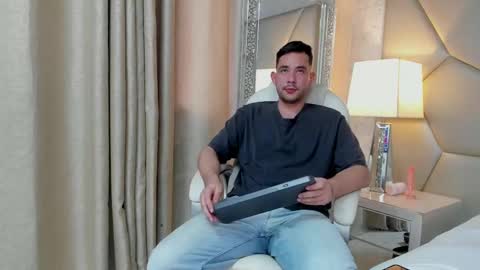 Matt De Luca online show from October 3, 6:13 pm